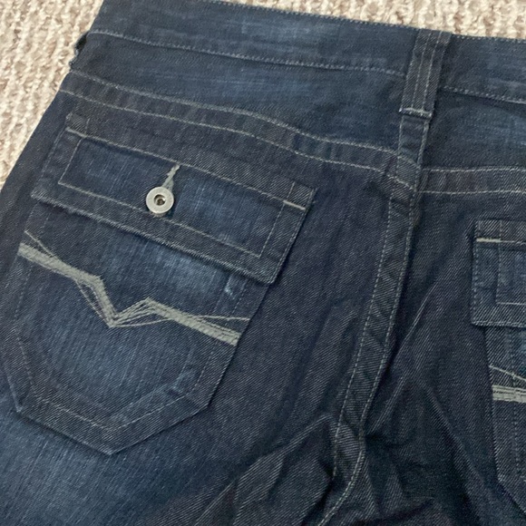 NWT, Guess, Pasadena Straight Leg Button fly Men’s Jeans, Size 33X32 - Picture 11 of 13